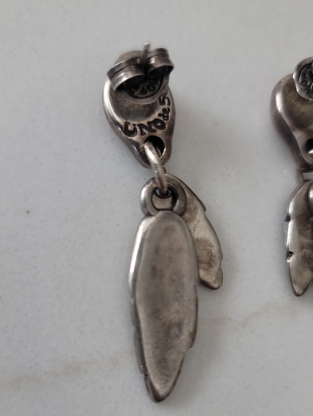 Uno de 50 Earrings - Picture 6 of 11